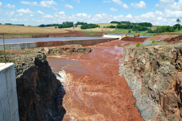 Enchimento_do_lago_12.jpg