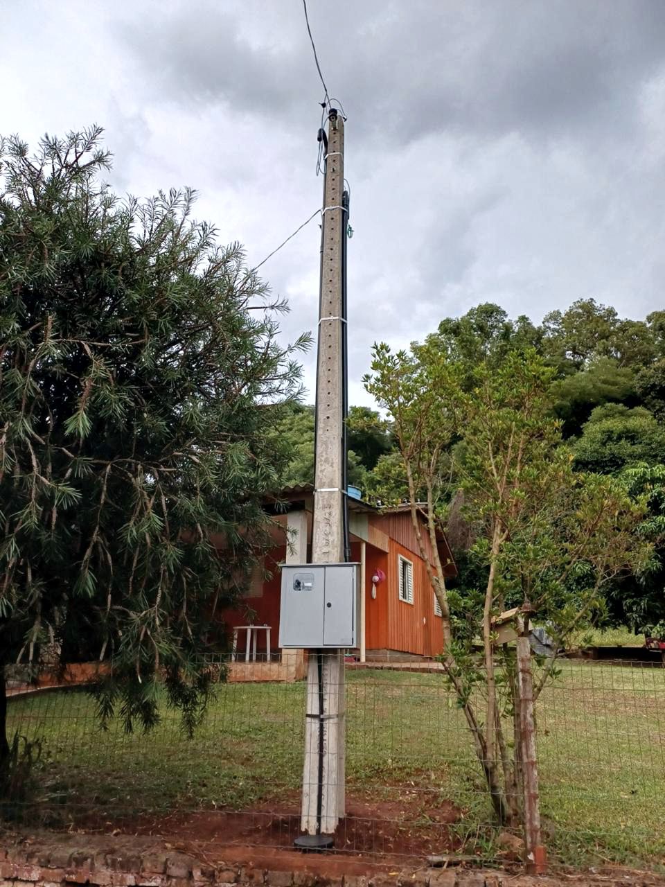 2026.02 Poste Padrão de Energia 01